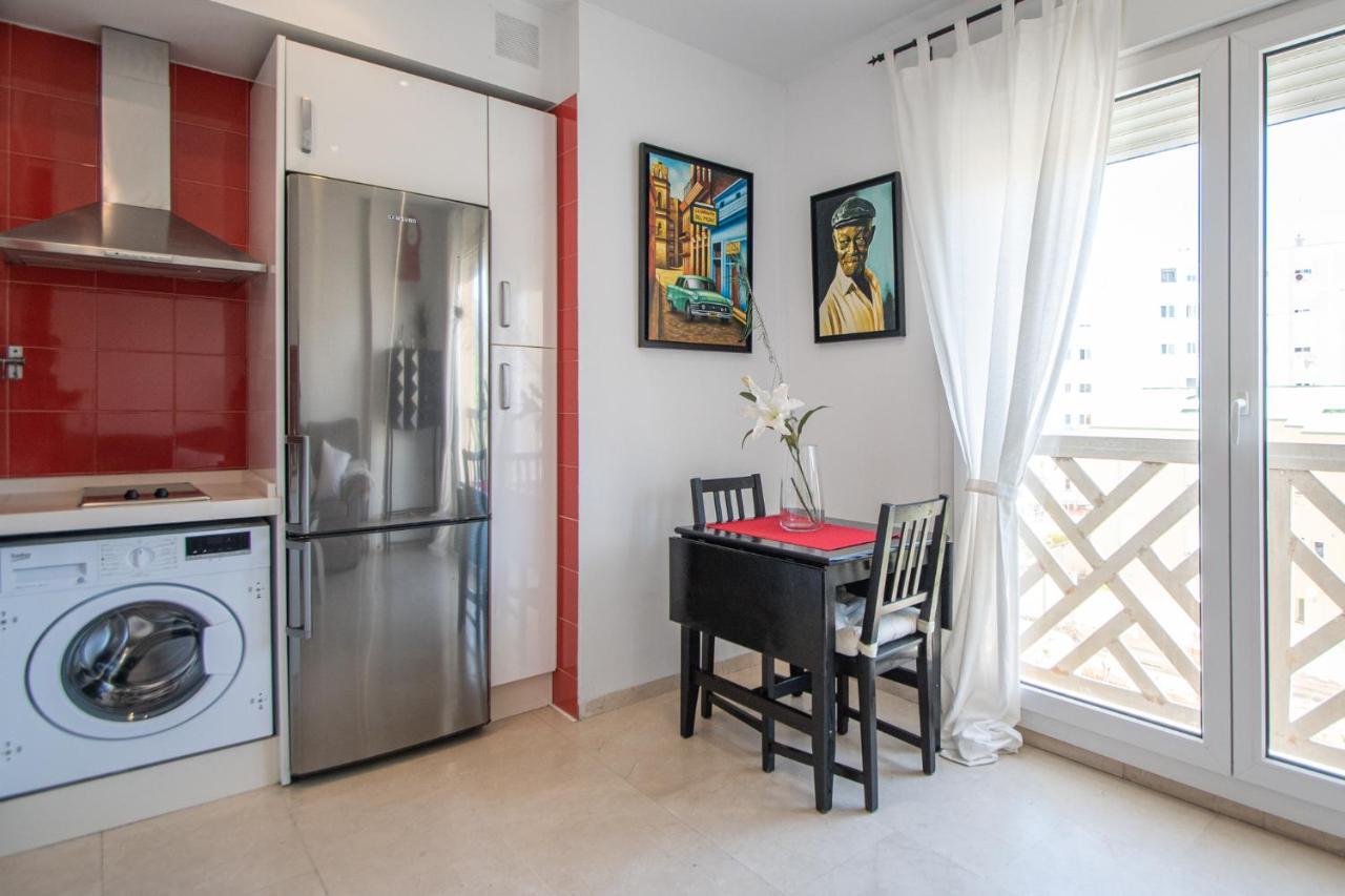 Apartament Studio Fenizia Kadyks Zewnętrze zdjęcie