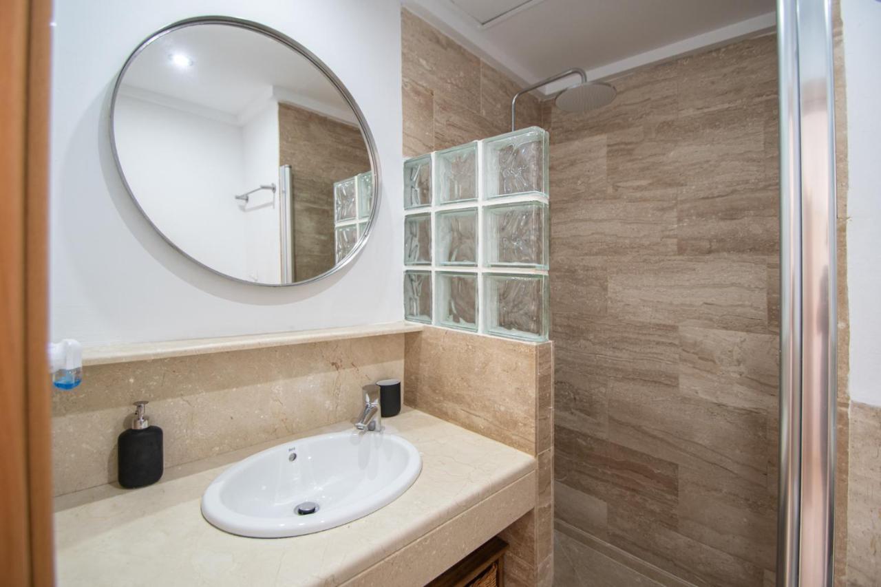 Apartament Studio Fenizia Kadyks Zewnętrze zdjęcie