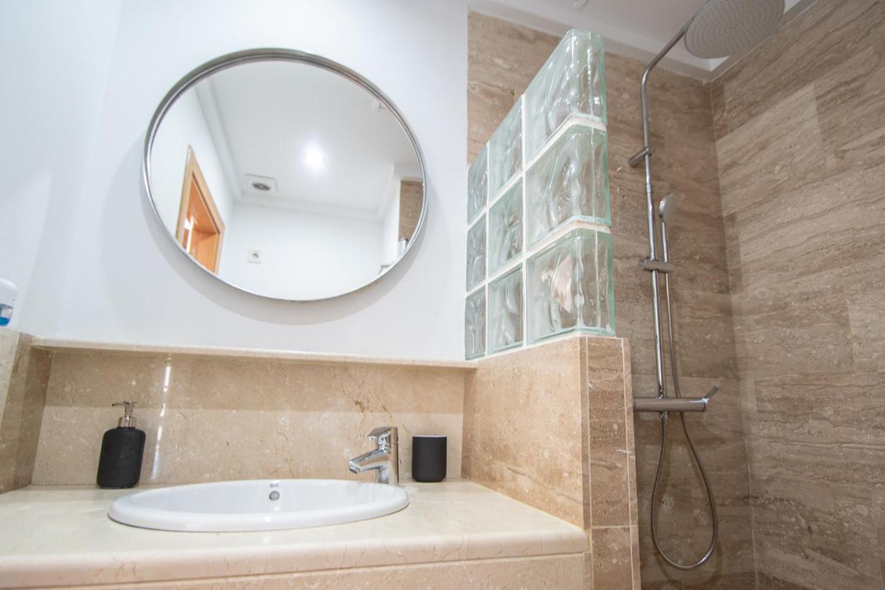 Apartament Studio Fenizia Kadyks Zewnętrze zdjęcie